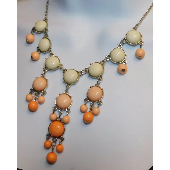 Cascading Spring Bubble Necklace - Picture 4 of 4
